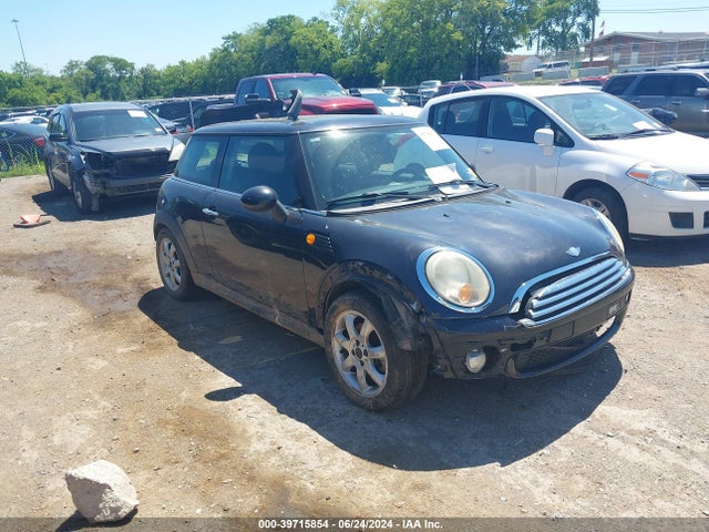 2007 MINI COOPER WMWMF33577TL67797 Photo 0
