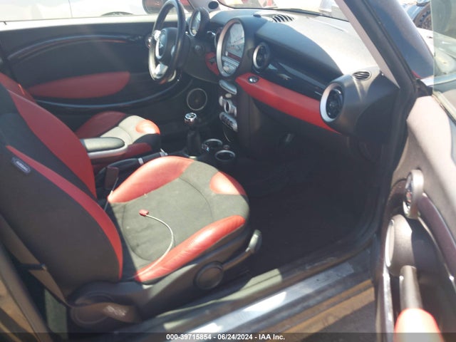 2007 MINI COOPER WMWMF33577TL67797 Photo 4