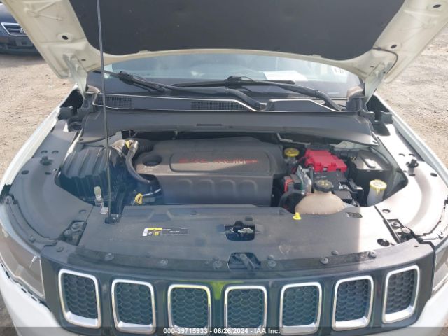 3C4NJDBB6KT630930 Jeep Compass Latitude 4x4