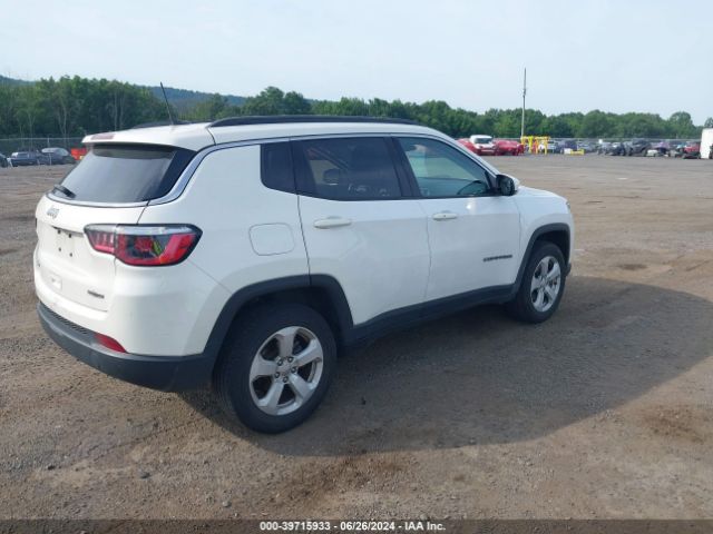 3C4NJDBB6KT630930 Jeep Compass Latitude 4x4