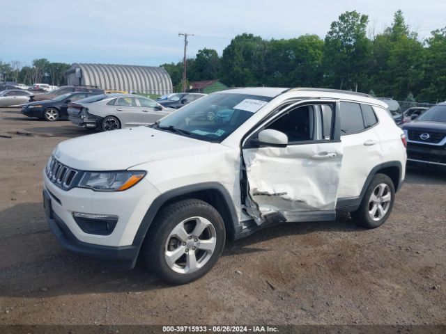3C4NJDBB6KT630930 Jeep Compass Latitude 4x4