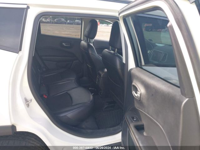 3C4NJDBB6KT630930 Jeep Compass Latitude 4x4