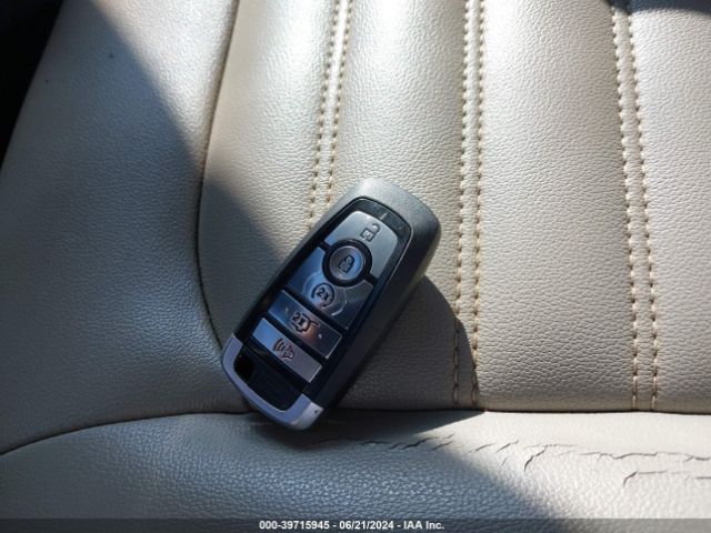 3FA6P0MUXKR118536 Ford Fusion Hybrid Sel