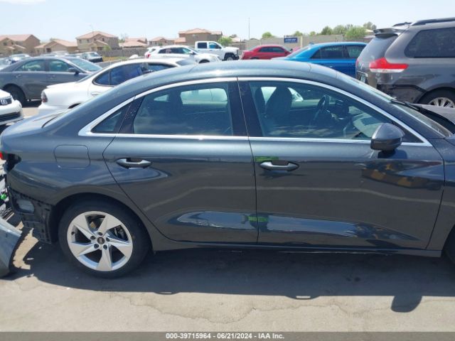 WAUAUDGY8NA046332 Audi A3 Premium 40 Tfsi Front-wheel Drive S Tronic