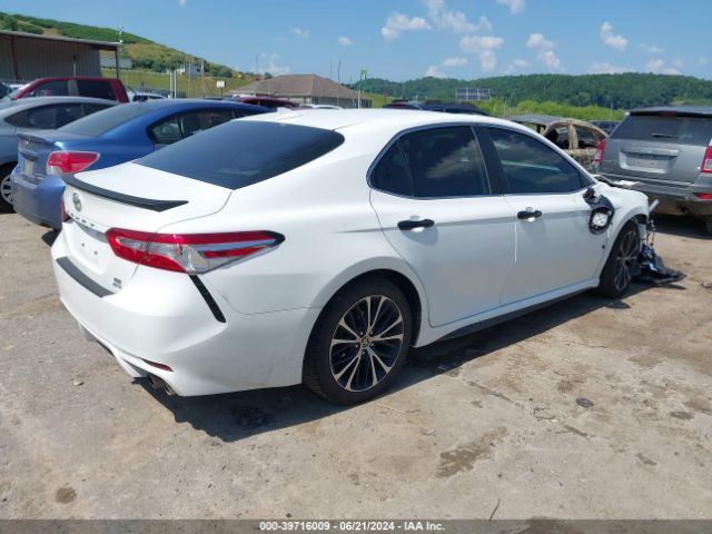 4T1J11BK2LU015159 Toyota Camry Se Awd