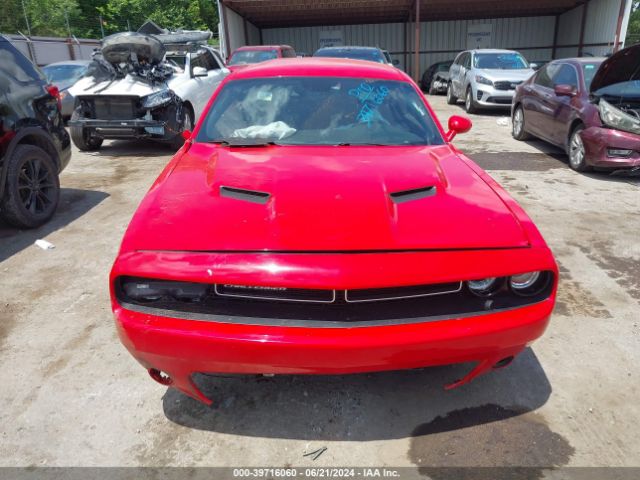 2C3CDZAG8GH289964 Dodge Challenger Sxt
