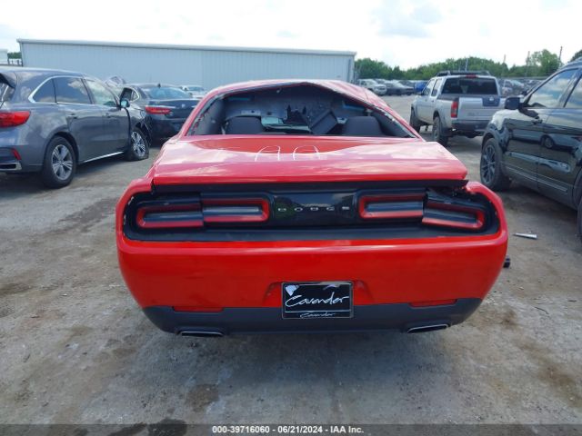 2C3CDZAG8GH289964 Dodge Challenger Sxt