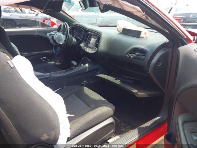 2C3CDZAG8GH289964 Dodge Challenger Sxt