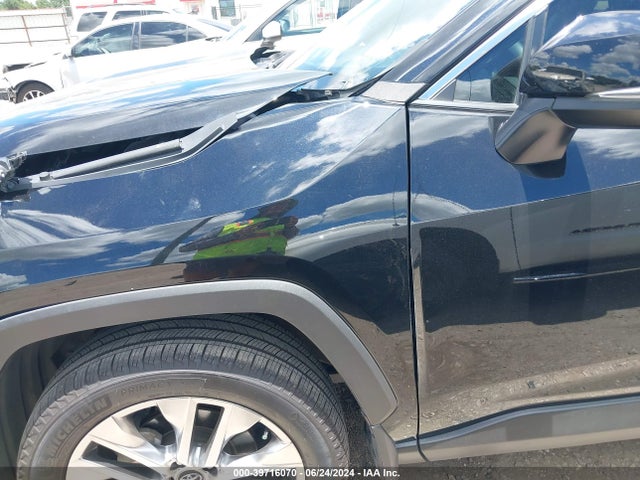Toyota Rav4 Xle Premium 2021 2T3C1RFV5MW108116 Image 17