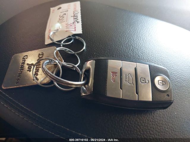 KNDJP3A54J7564707 KIA SOUL +