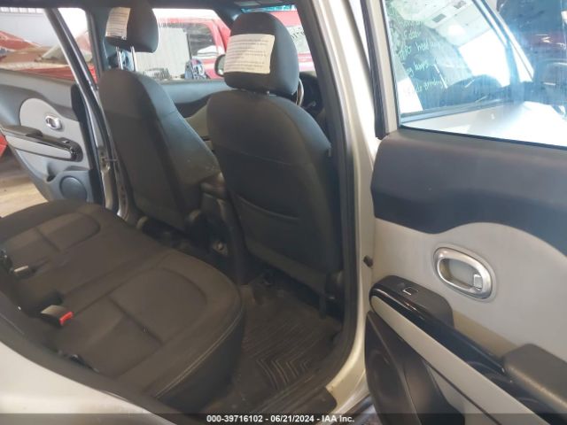 KNDJP3A54J7564707 KIA SOUL +