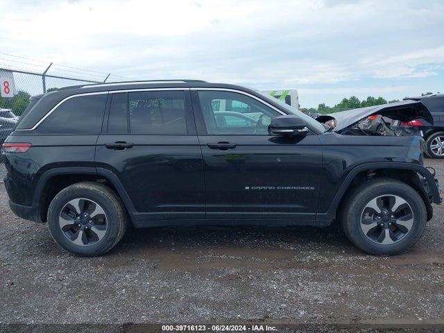 1C4RJYB68N8716982 Jeep Grand Cherokee 4xe Limited 4x4