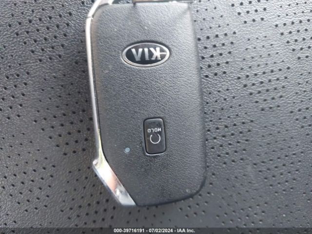 KNDETCA28M7074925 KIA Seltos Sx