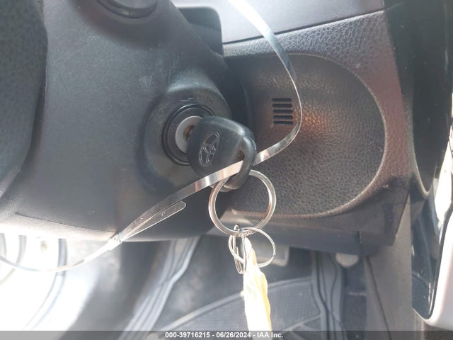 Toyota COROLLA LE 2017 5YFBURHE0HP645671 Image 11