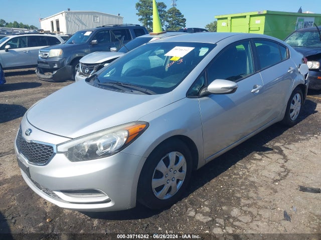 KIA FORTE LX 2015 KNAFX4A61F5429527 Image 2