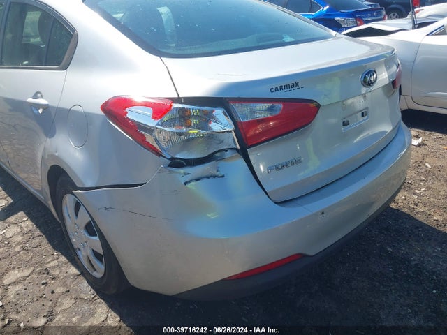 KIA FORTE LX 2015 KNAFX4A61F5429527 Image 6