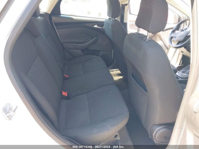 1FADP3M29JL308915 Ford FOCUS SEL