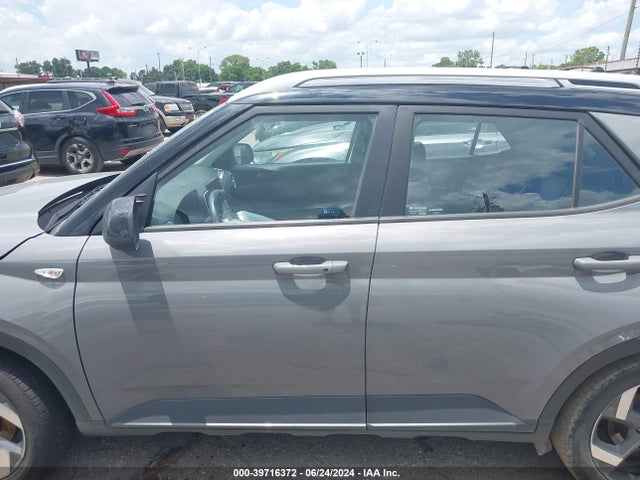 Hyundai Venue Limited 2022 KMHRC8A34NU164417 Image 15
