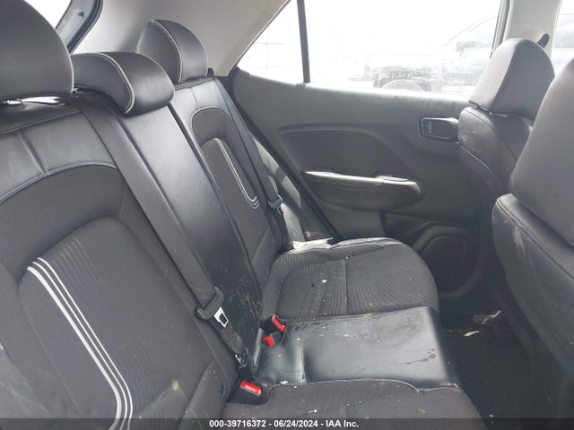 Hyundai Venue Limited 2022 KMHRC8A34NU164417 Image 8