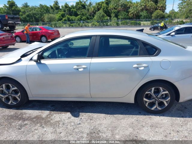 3KPF24AD6LE147741 KIA Forte Lxs