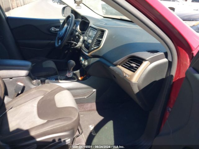 1C4PJLAB2GW212144 Jeep Cherokee Sport