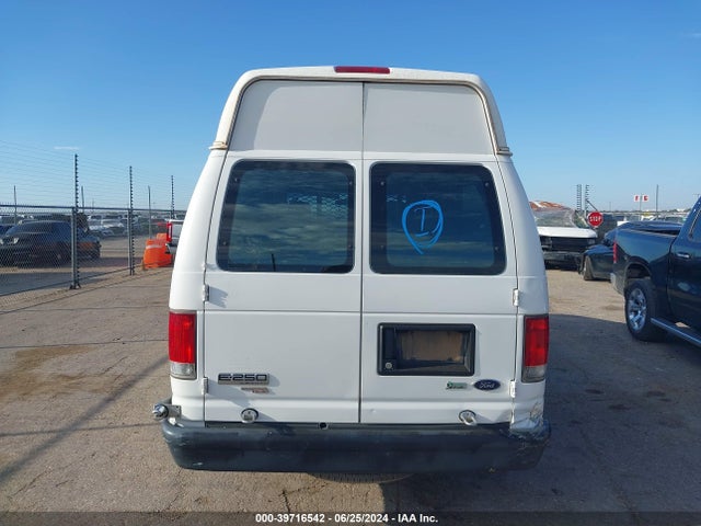 Ford E-250 Commercial 2014 1FTNS2EW9EDA38836 Image 16