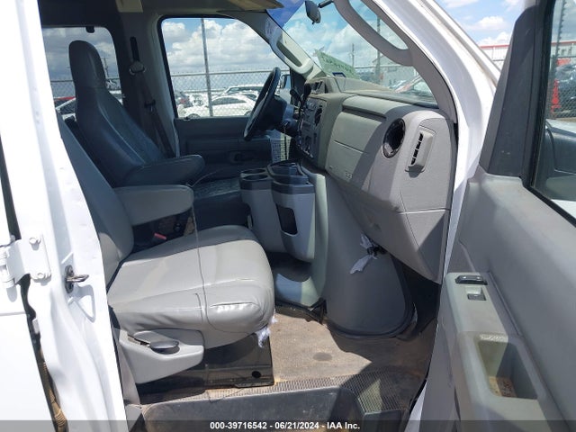 Ford E-250 Commercial 2014 1FTNS2EW9EDA38836 Image 5