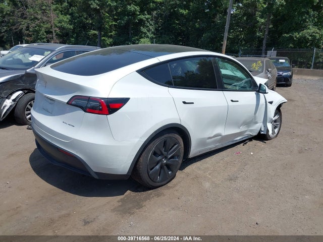 2021 TESLA MODEL Y 5YJYGDEE4MF082347 Photo 3