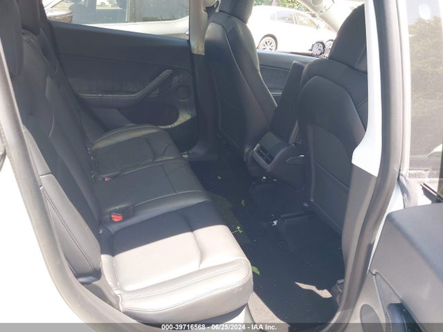 2021 TESLA MODEL Y 5YJYGDEE4MF082347 Photo 7