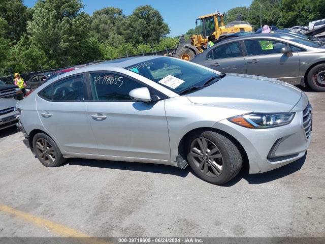 Hyundai Elantra Value Edition 2018 5NPD84LF5JH270895 Image 14