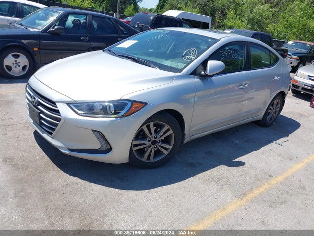 Hyundai Elantra Value Edition 2018 5NPD84LF5JH270895 Image 2