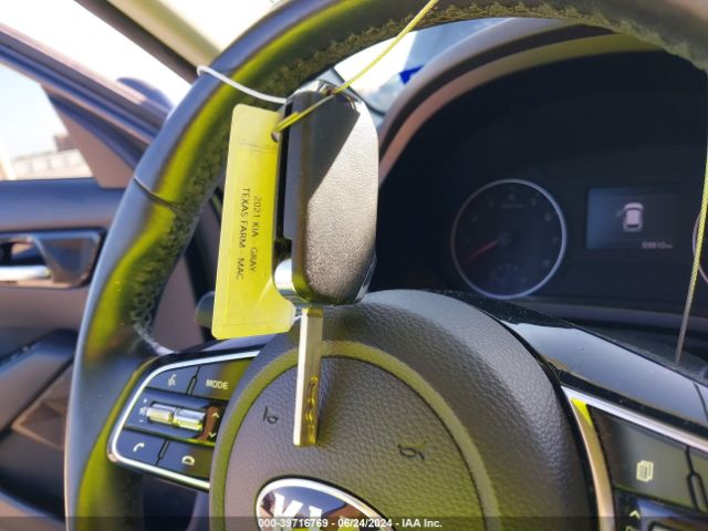 KNDEU2AA4M7196468 KIA SELTOS S