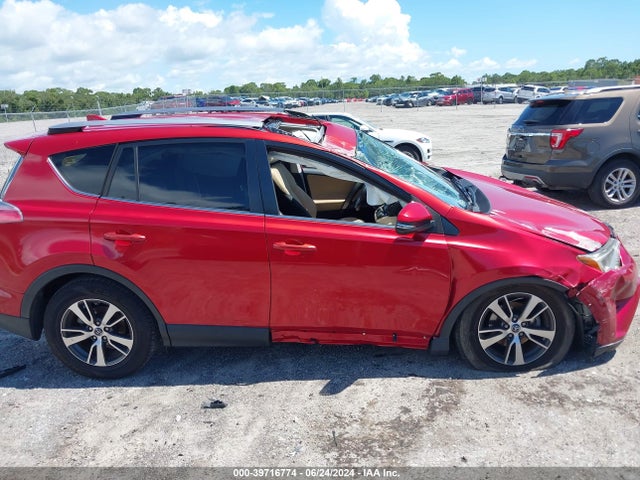 Toyota Rav4 Xle 2017 JTMWFREV4HJ111612 Image 13
