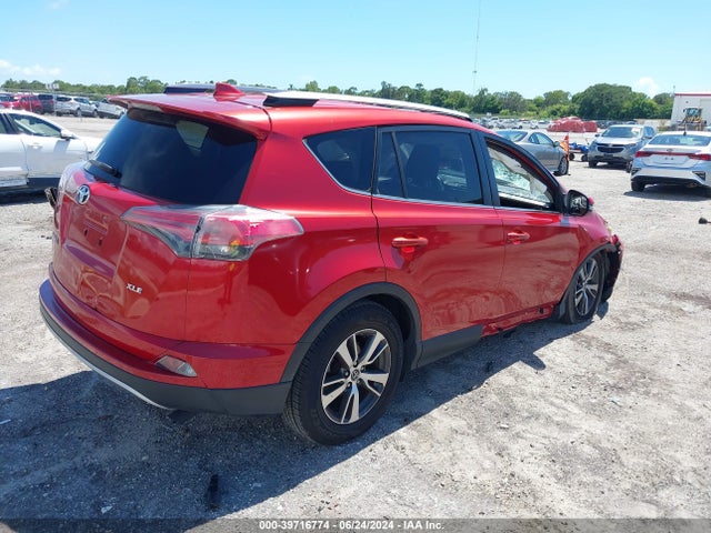 Toyota Rav4 Xle 2017 JTMWFREV4HJ111612 Image 4
