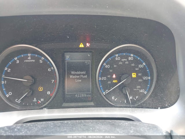 Toyota Rav4 Xle 2017 JTMWFREV4HJ111612 Image 7