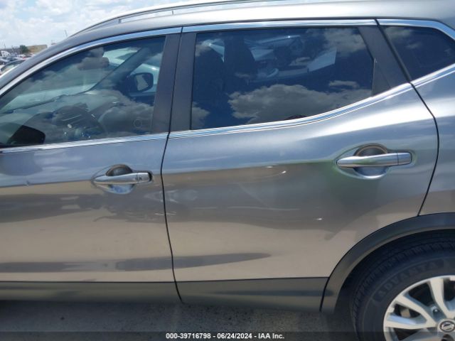 JN1BJ1BV8MW569527 Nissan Rogue Sport Sv Fwd Xtronic Cvt