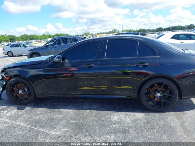 WDDZF4JB8HA054123 Mercedes-Benz E 300