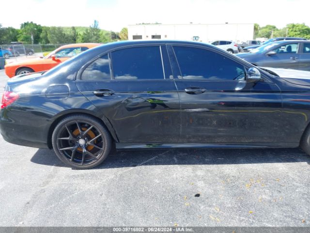 WDDZF4JB8HA054123 Mercedes-Benz E 300
