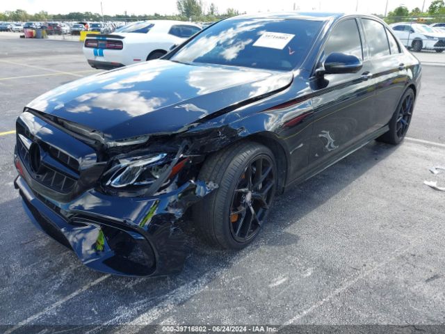 WDDZF4JB8HA054123 Mercedes-Benz E 300