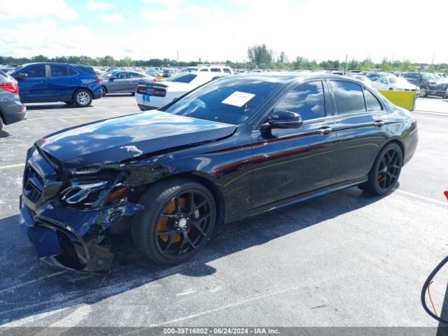 WDDZF4JB8HA054123 Mercedes-Benz E 300