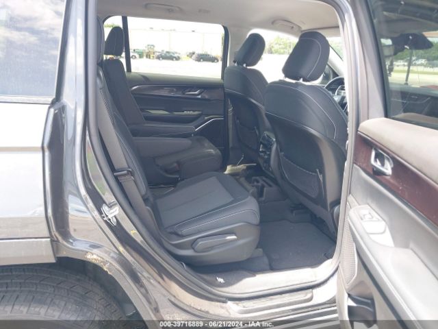 1C4RJJAG3N8619612 Jeep Grand Cherokee L Laredo 4x2