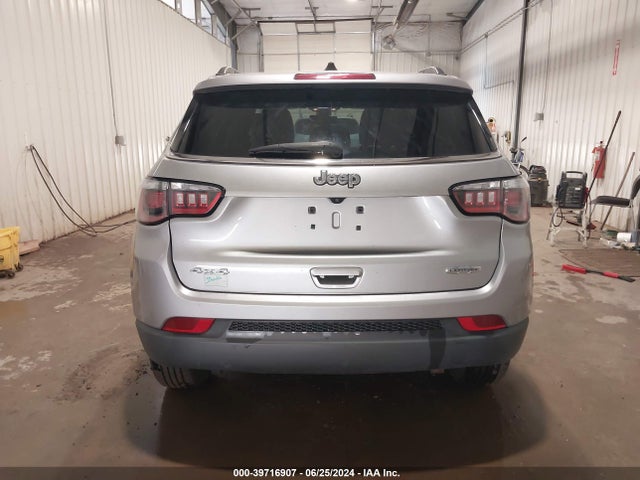 Jeep Compass Latitude 4x4 2019 3C4NJDBB0KT648369 Image 17