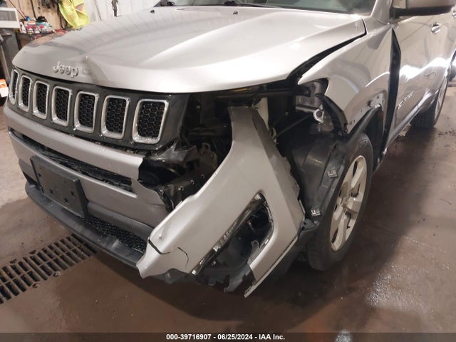 Jeep Compass Latitude 4x4 2019 3C4NJDBB0KT648369 Image 6
