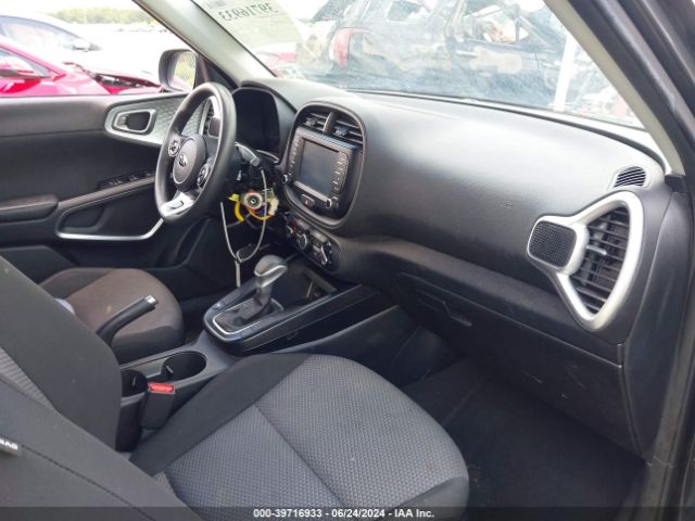 KNDJ23AU8M7788122 KIA SOUL LX