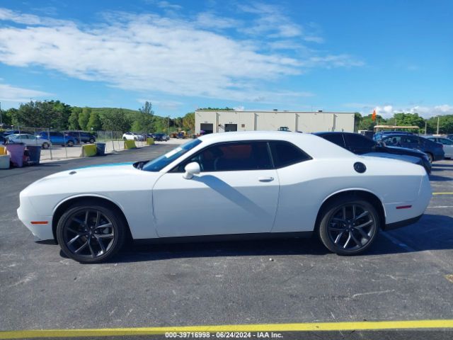 2C3CDZAG2PH554037 Dodge Challenger Sxt