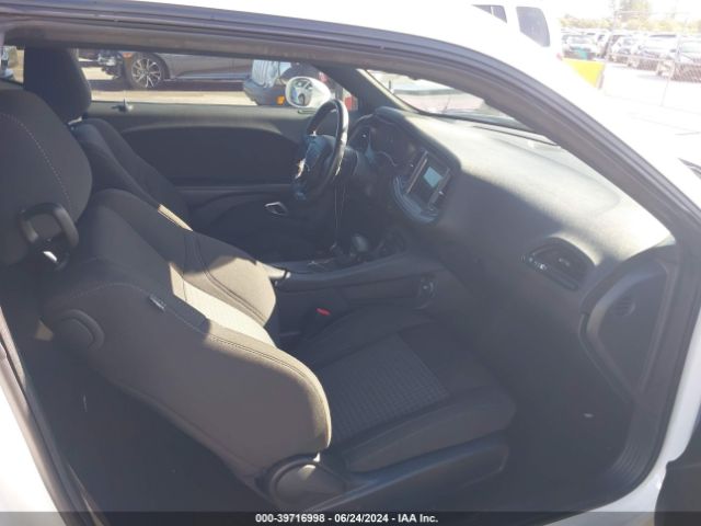 2C3CDZAG2PH554037 Dodge Challenger Sxt
