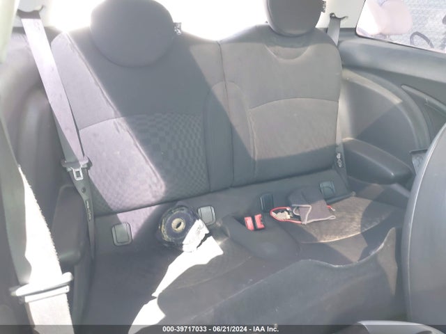 2009 MINI COOPER WMWMF33569TW70184 Photo 7