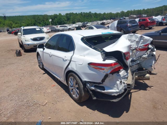 4T1B11HK0JU596864 Toyota CAMRY LE