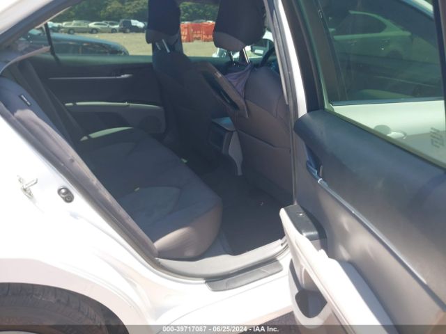 4T1B11HK0JU596864 Toyota CAMRY LE