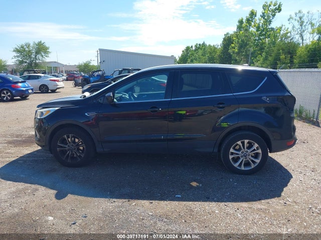 Ford ESCAPE SE 2017 1FMCU9GD1HUB82869 Image 14